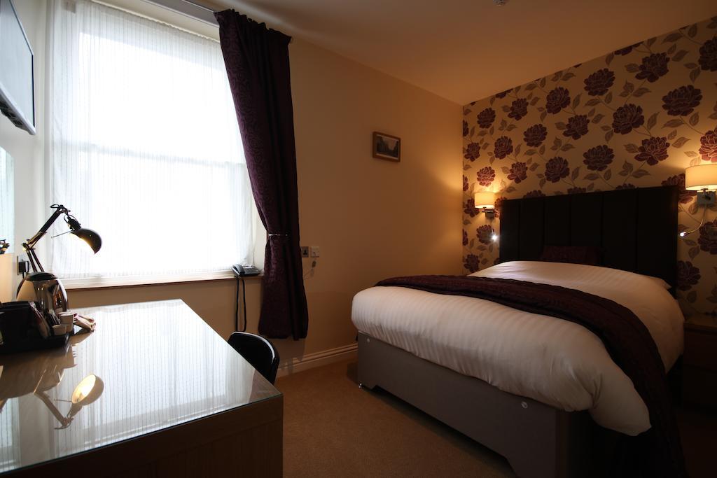 The Lion Hotel Blaenavon Стая снимка