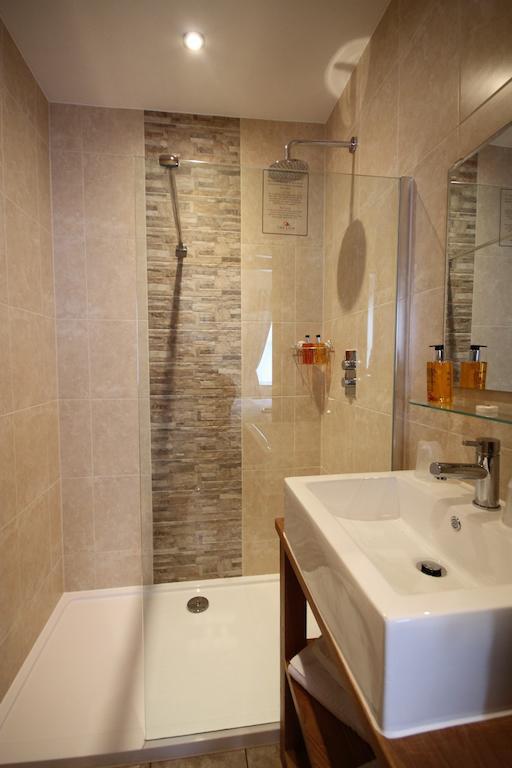 The Lion Hotel Blaenavon Екстериор снимка