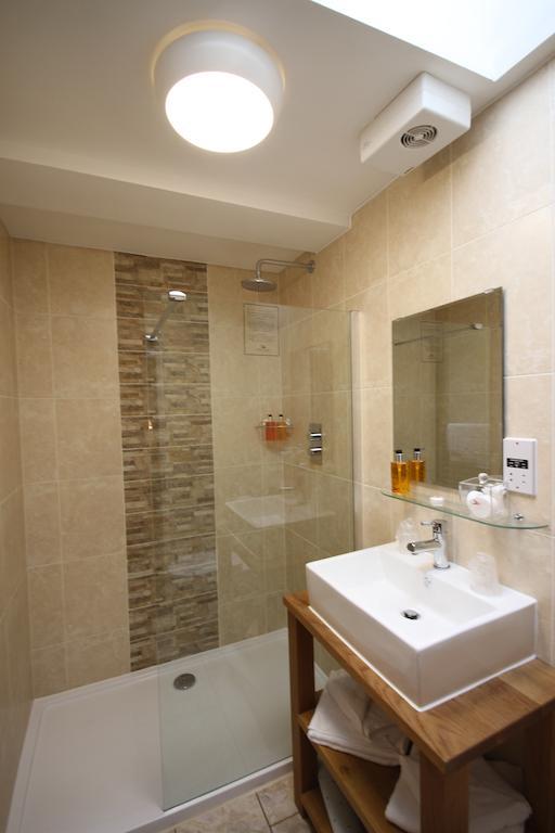 The Lion Hotel Blaenavon Стая снимка
