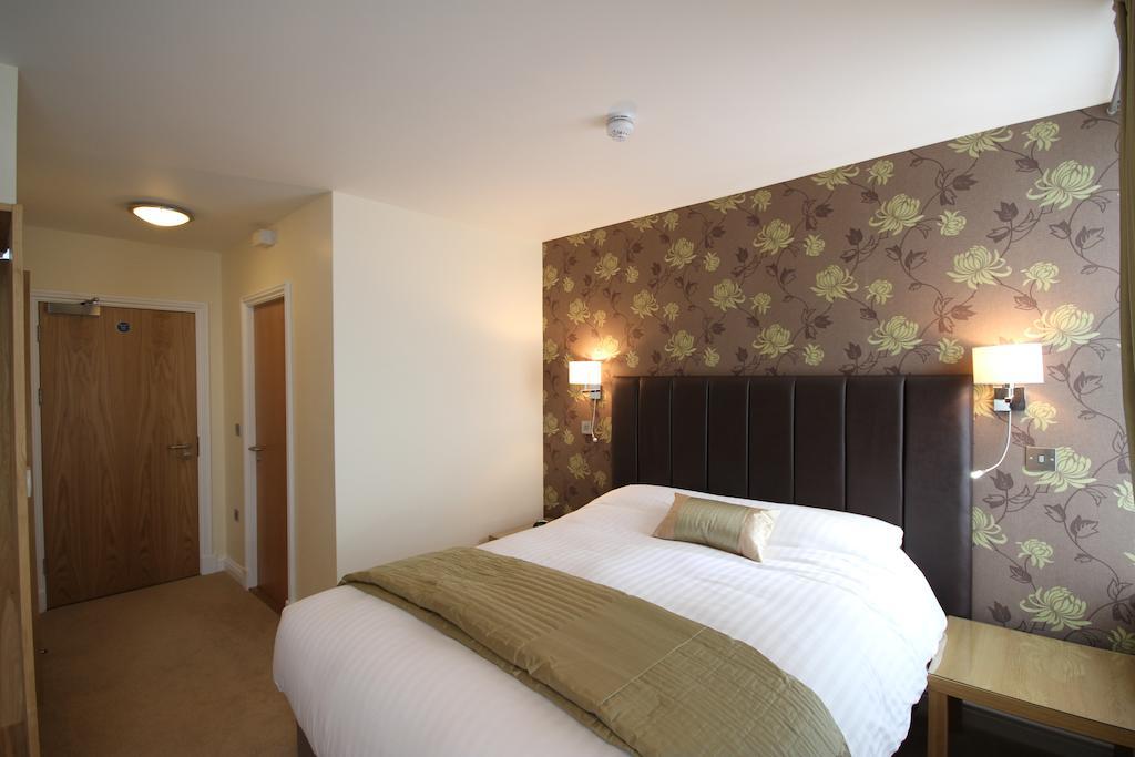 The Lion Hotel Blaenavon Стая снимка
